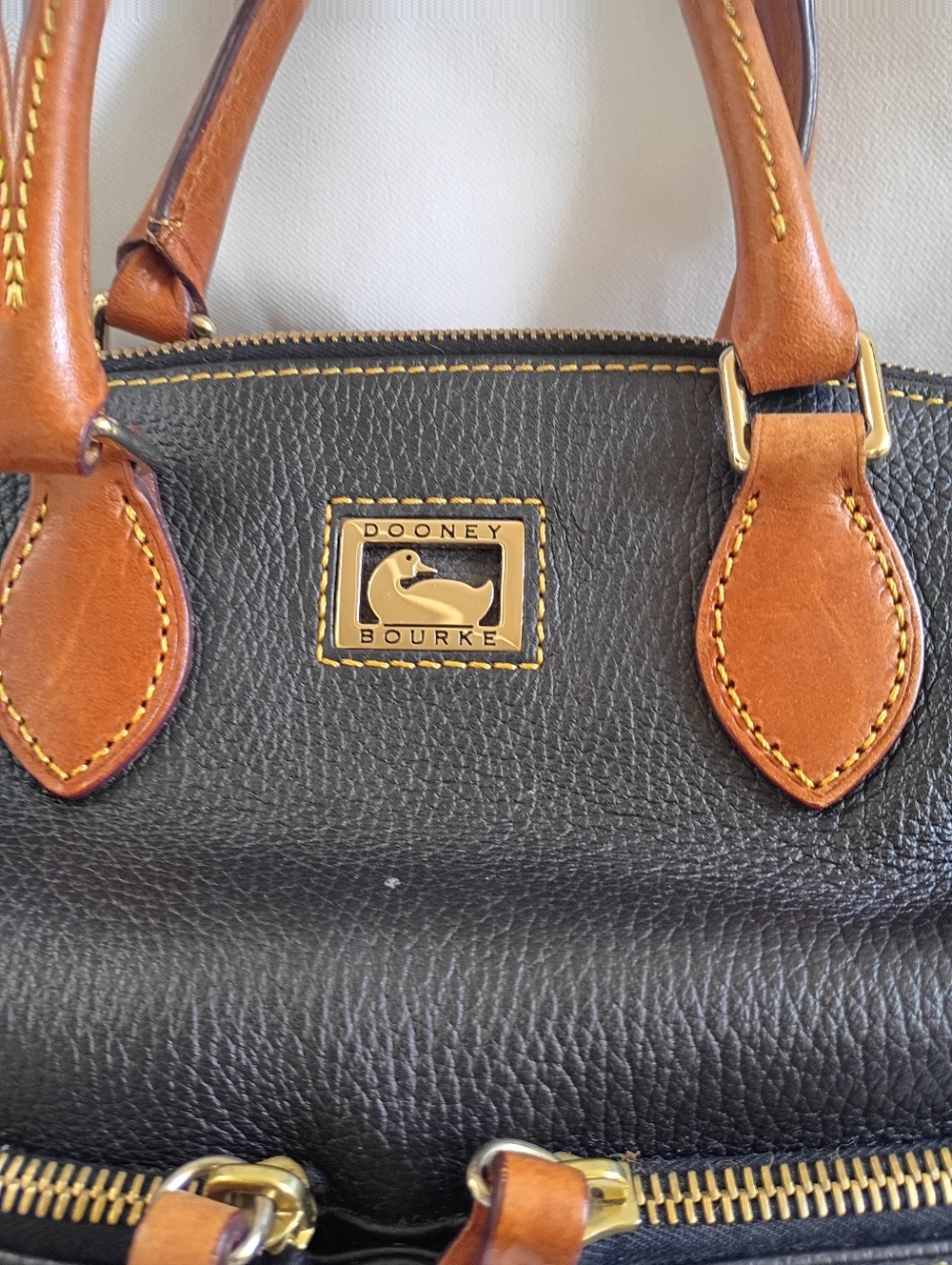 Satchel - Picture 3 of 4